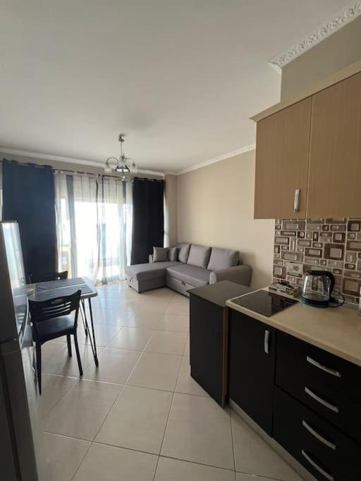 Seaside Apartment Durres Bagian luar foto